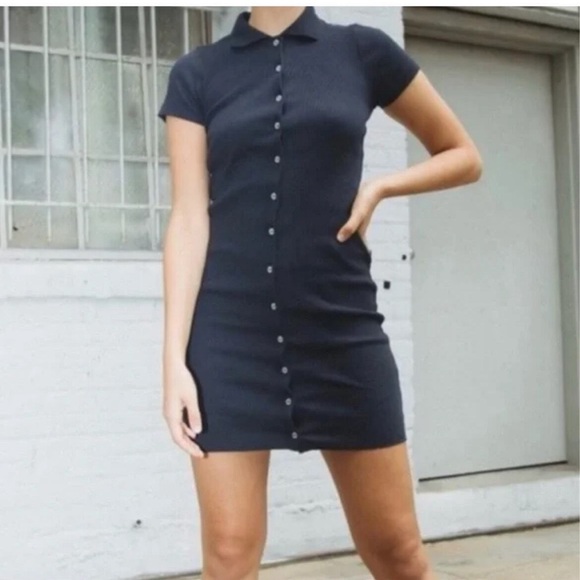 Brandy Melville Dresses & Skirts - 😀😀😀Brandy Melville button-up shirt dress. Navy.
